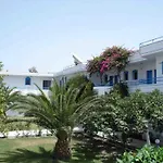 Garden Pasztída