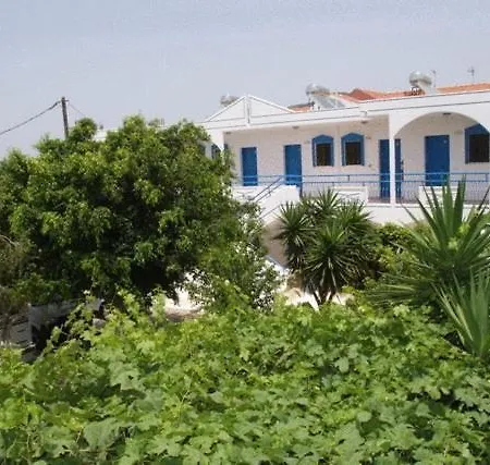 Отель Garden 3*